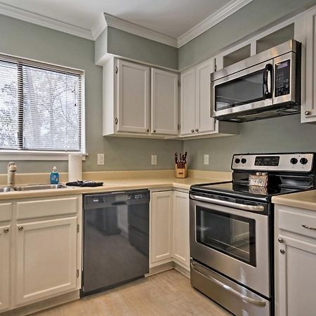 Updated Hilton Head Condo Balcony, Walk To Beach Hilton Head Island Eksteriør billede